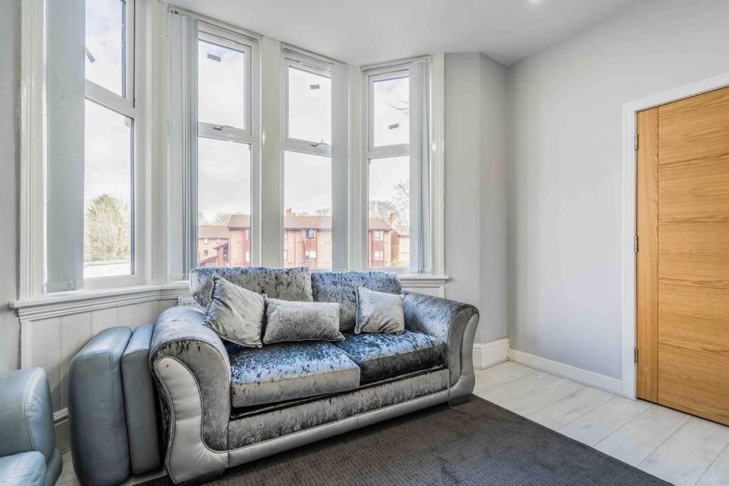 Modern Flat In Moseley With Free Parking Apartment Birmingham Ngoại thất bức ảnh
